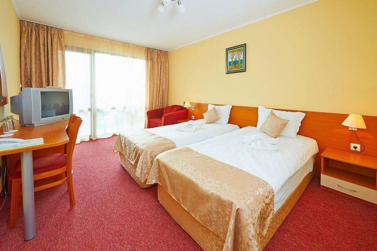 Paradise Hotel & Relax Center Pomorie Extérieur photo
