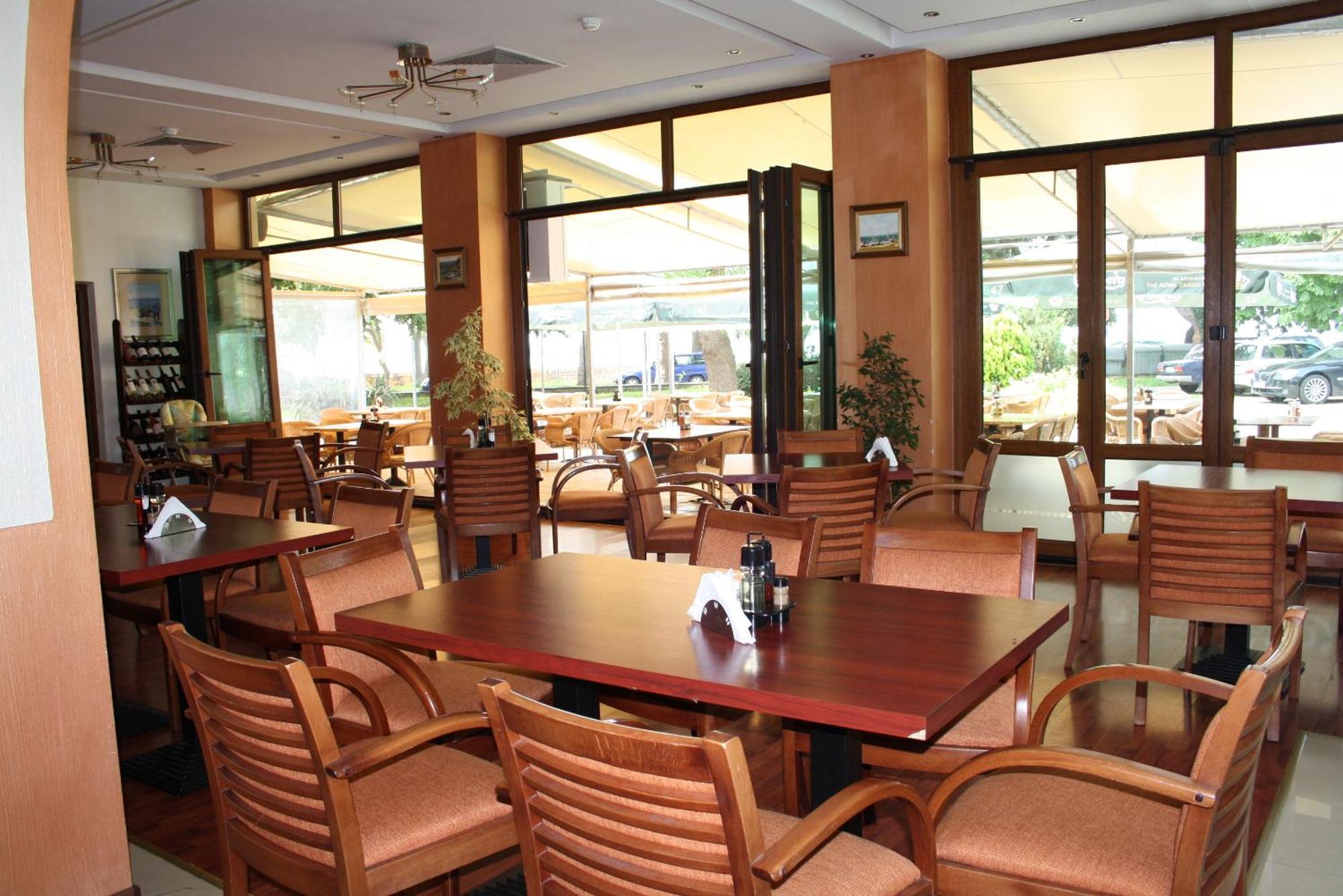 Paradise Hotel & Relax Center Pomorie Extérieur photo