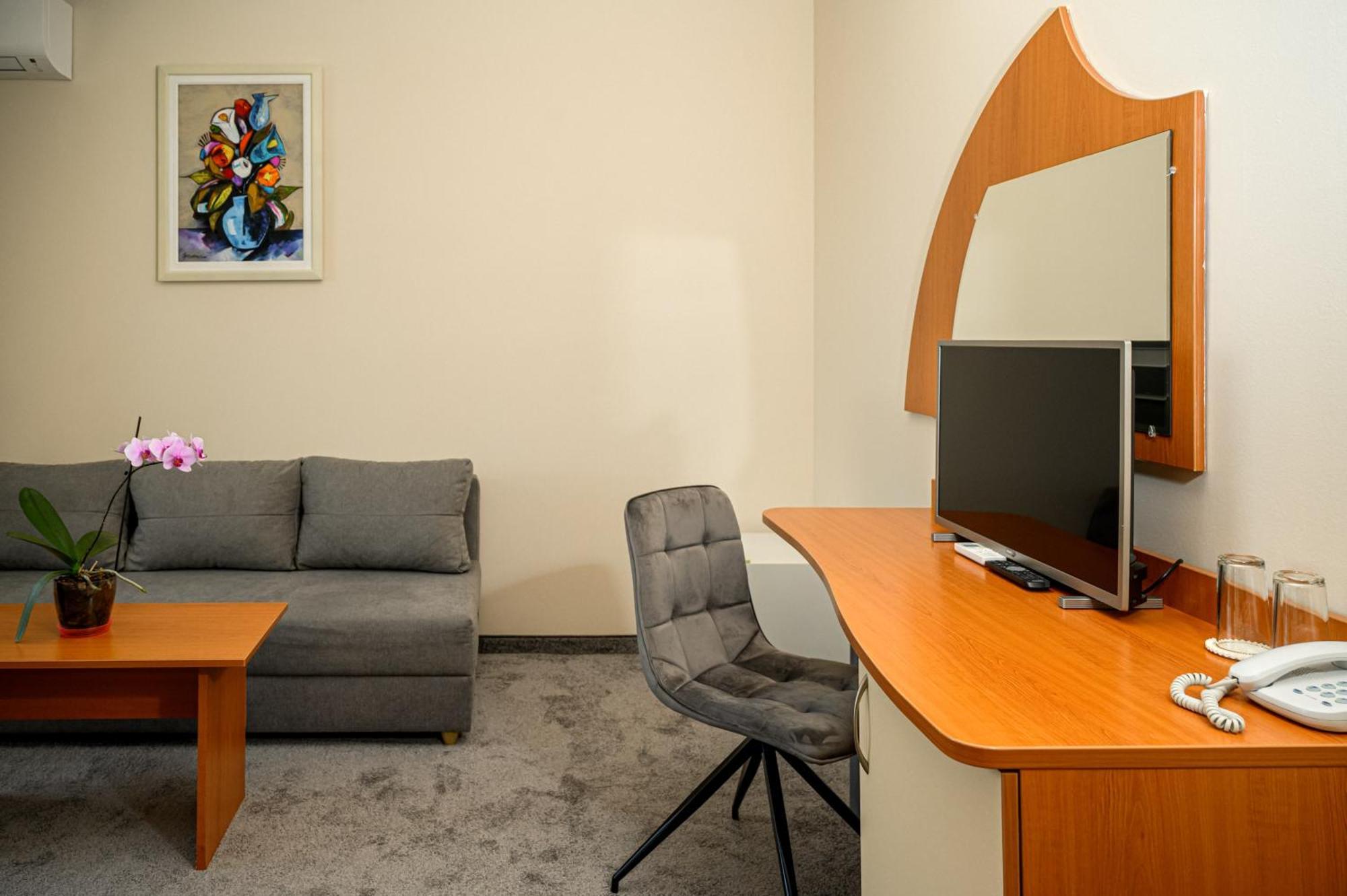 Paradise Hotel & Relax Center Pomorie Extérieur photo